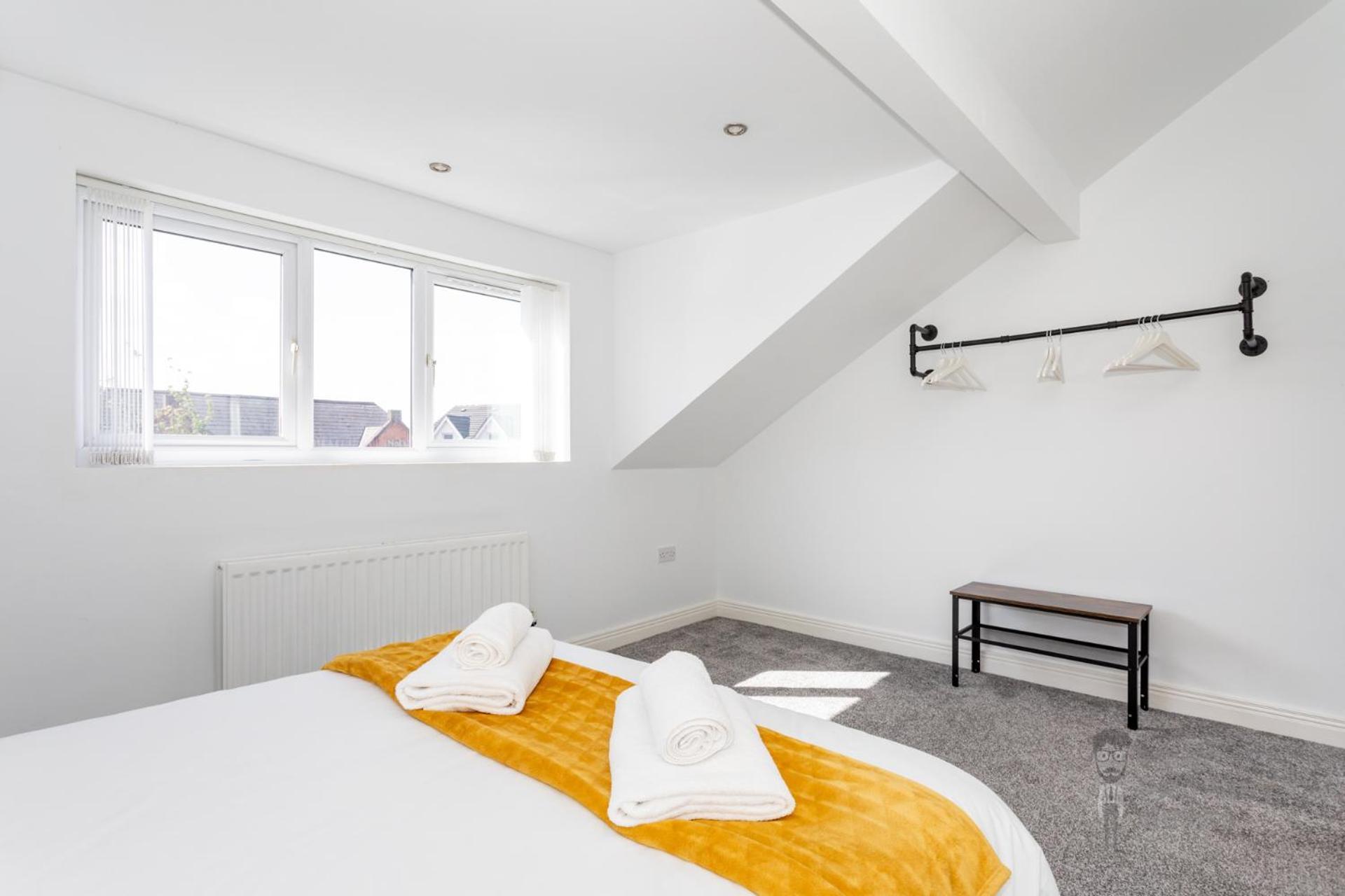Attic Style 2 Bed Duplex Apartment With Rooftop Patio Belfast Luaran gambar
